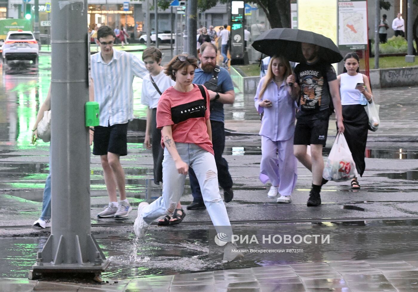 Сильный дождь в Москве