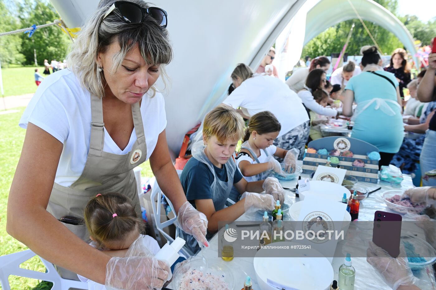 Празднование Дня семьи, любви и верности в "Царицыне"