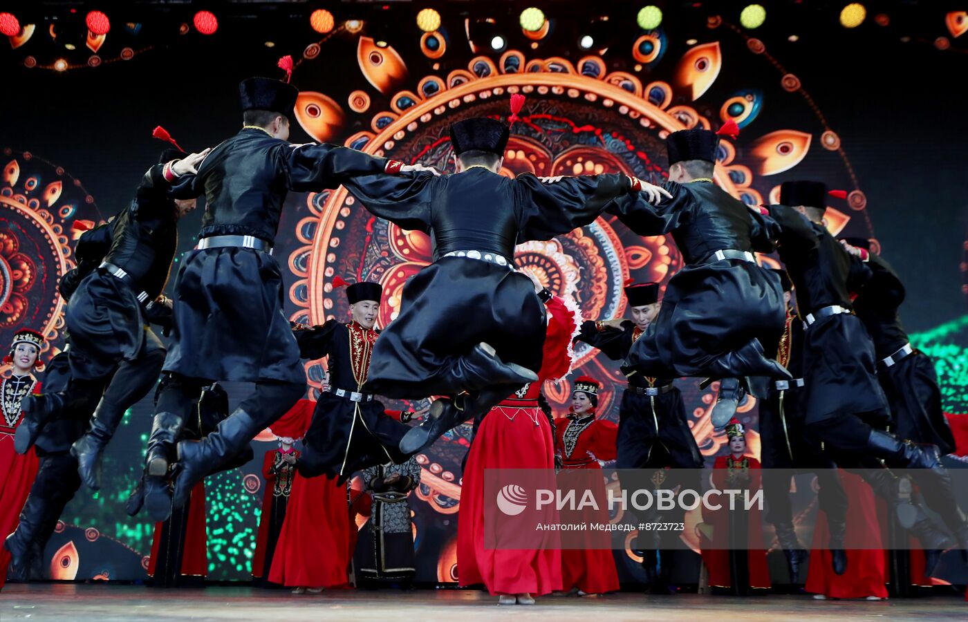 Выставка "Россия". Концертная программа "Фестивальная палитра"