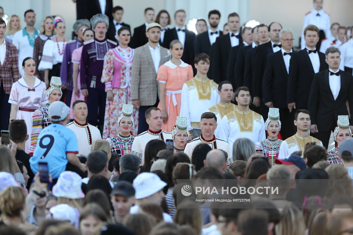 Выставка "Россия". Торжественный концерт "Россия нигде не заканчивается", посвящённый завершению выставки