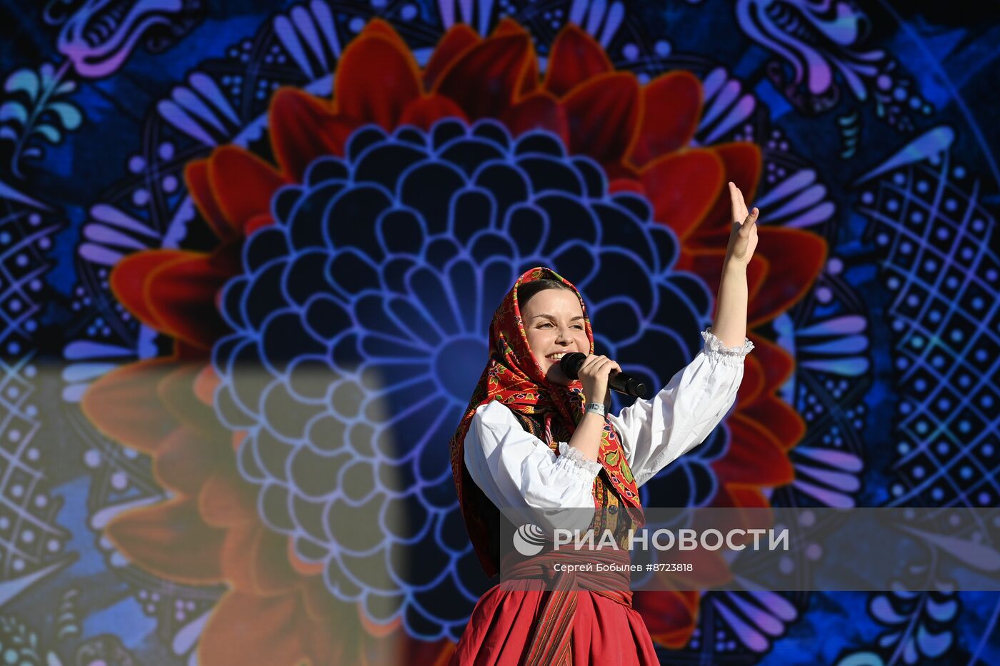 Выставка "Россия". Торжественный концерт "Россия нигде не заканчивается", посвящённый завершению выставки