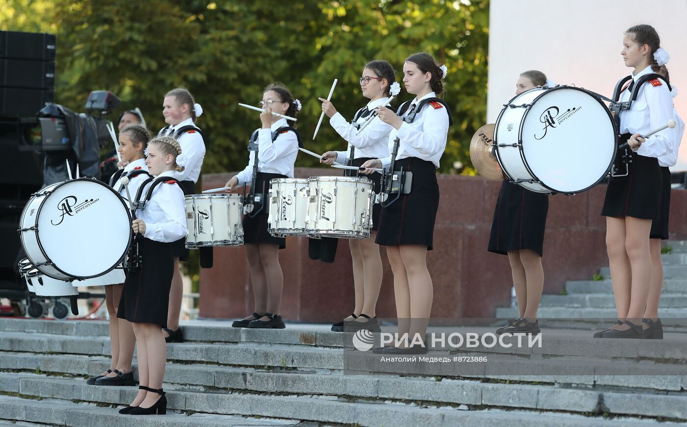 Выставка "Россия". Торжественный концерт "Россия нигде не заканчивается", посвящённый завершению выставки