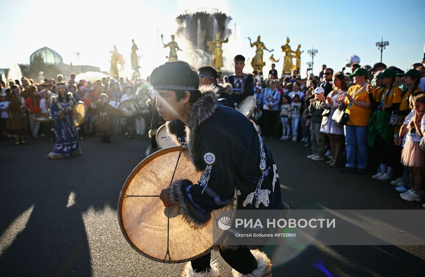 Выставка "Россия". Торжественный концерт "Россия нигде не заканчивается", посвящённый завершению выставки 