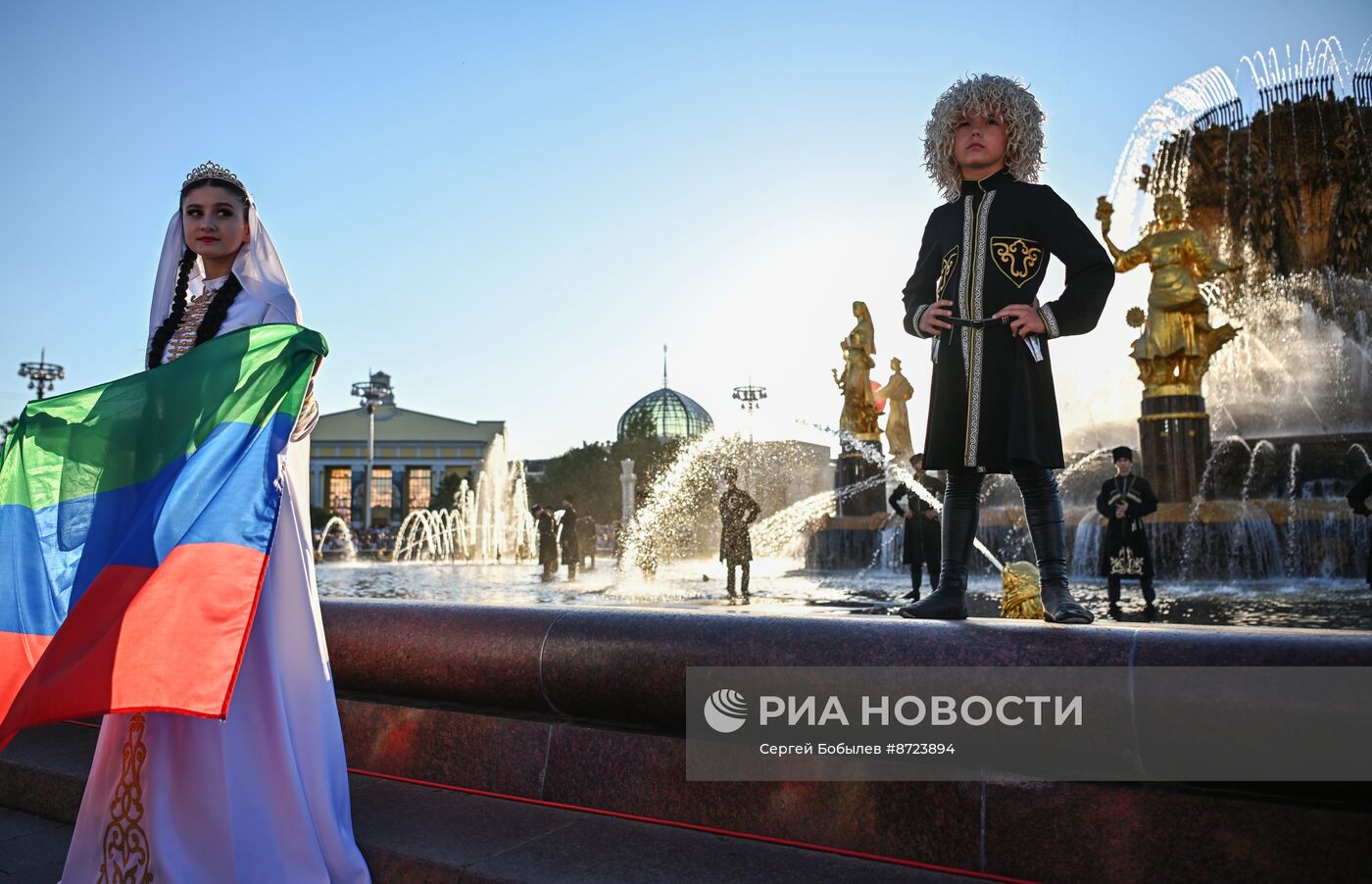 Выставка "Россия". Торжественный концерт "Россия нигде не заканчивается", посвящённый завершению выставки