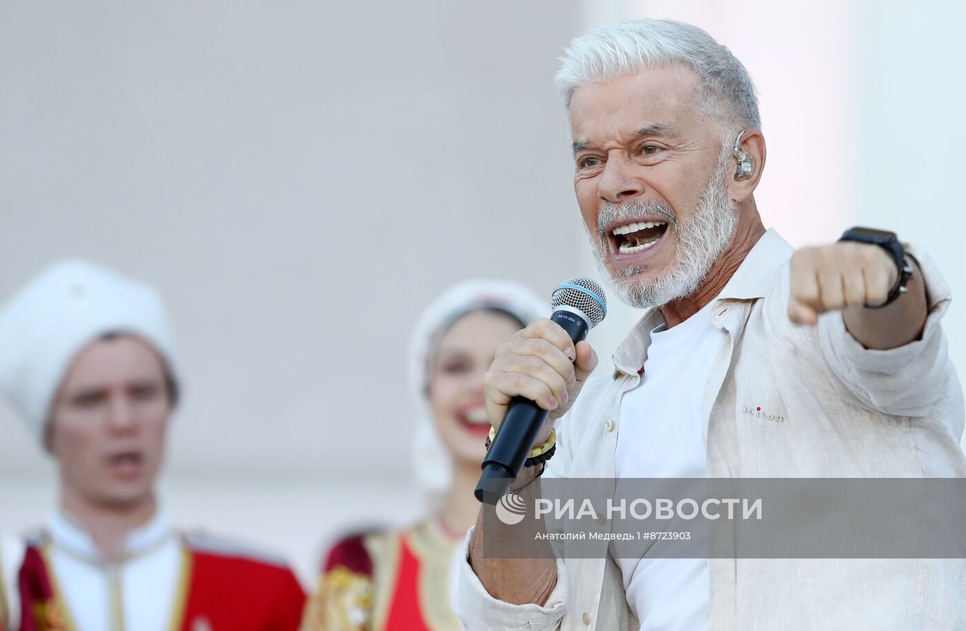 Выставка "Россия". Торжественный концерт "Россия нигде не заканчивается", посвящённый завершению выставки