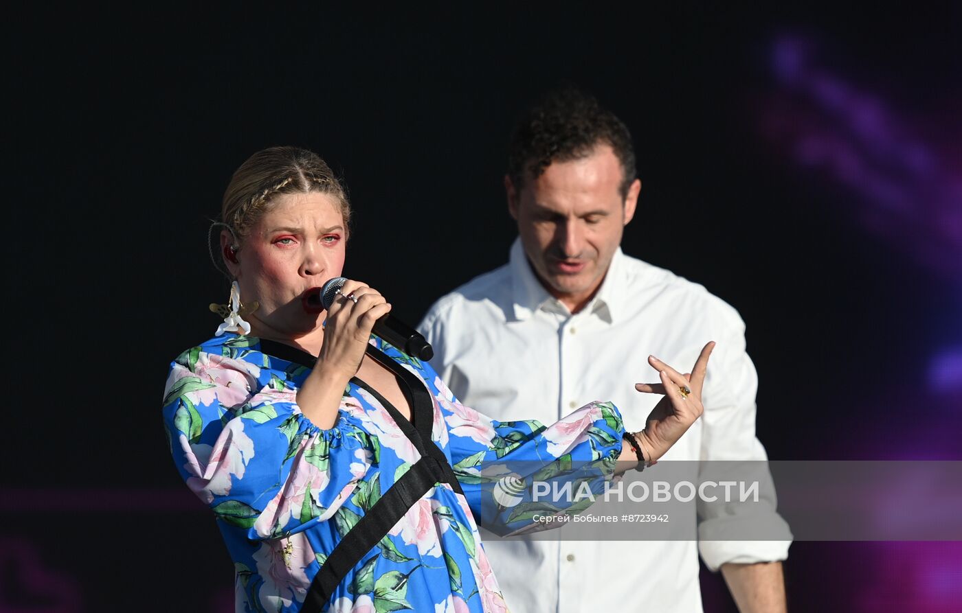 Выставка "Россия". Торжественный концерт "Россия нигде не заканчивается", посвящённый завершению выставки