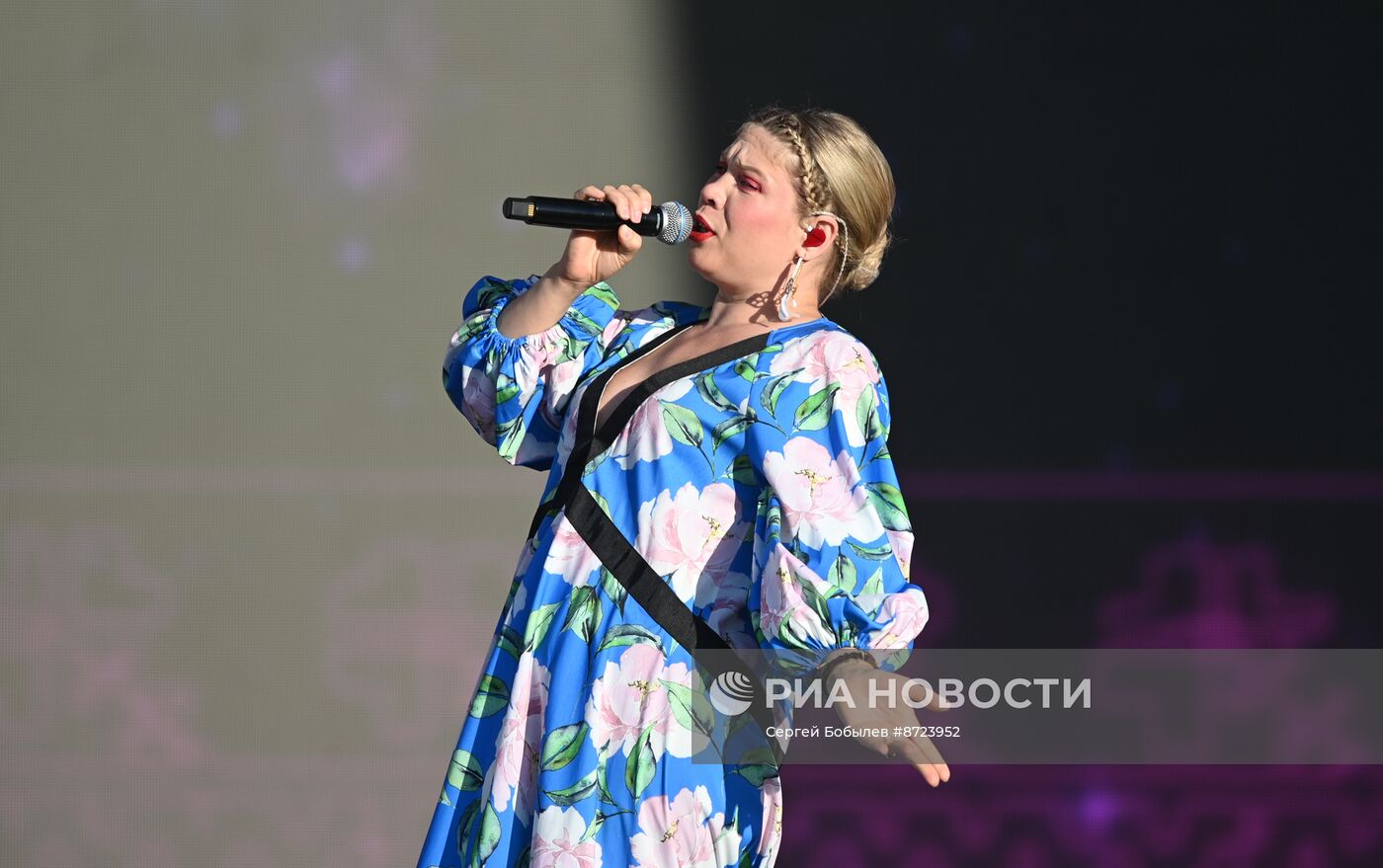 Выставка "Россия". Торжественный концерт "Россия нигде не заканчивается", посвящённый завершению выставки