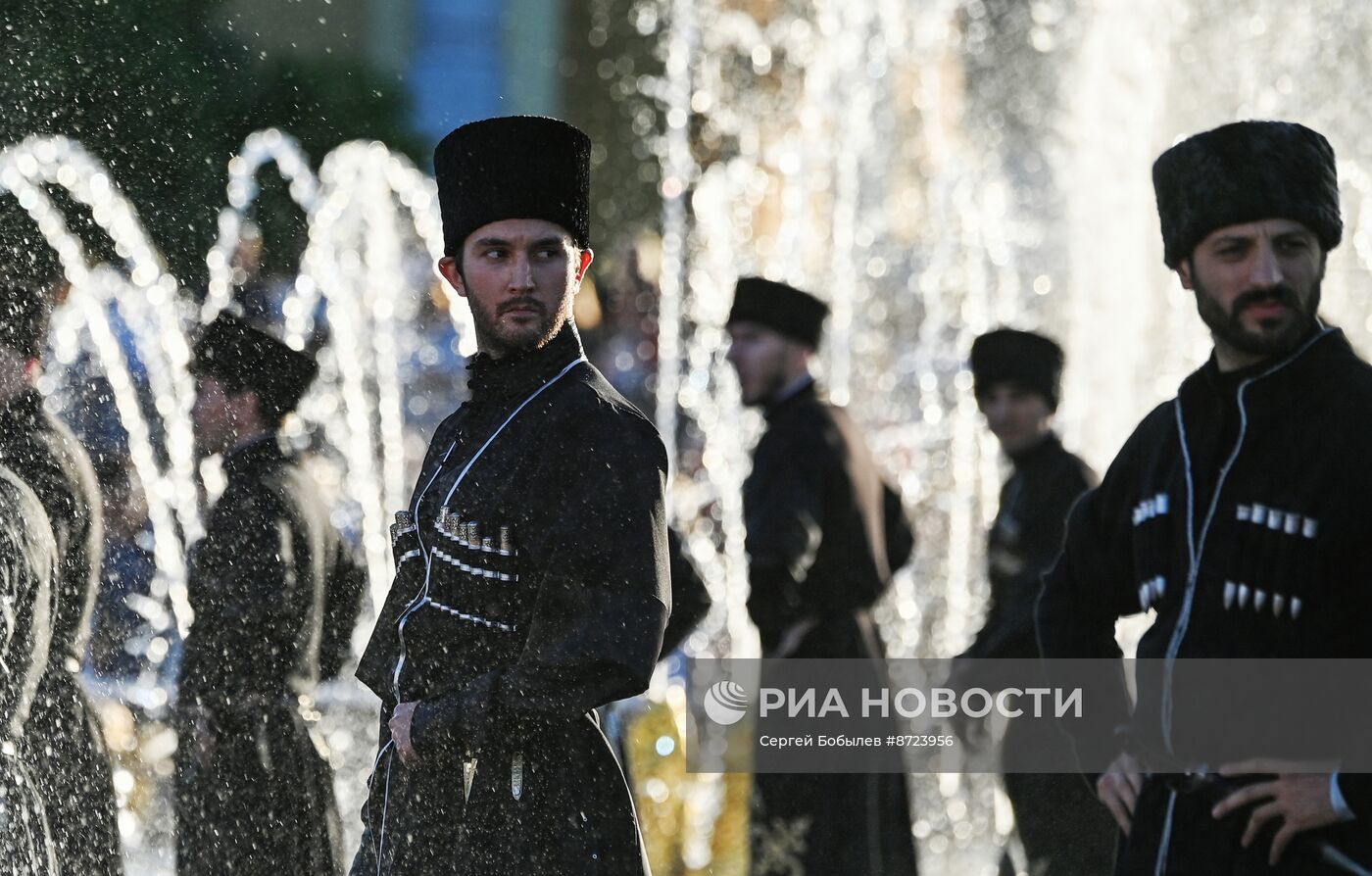 Выставка "Россия". Торжественный концерт "Россия нигде не заканчивается", посвящённый завершению выставки 