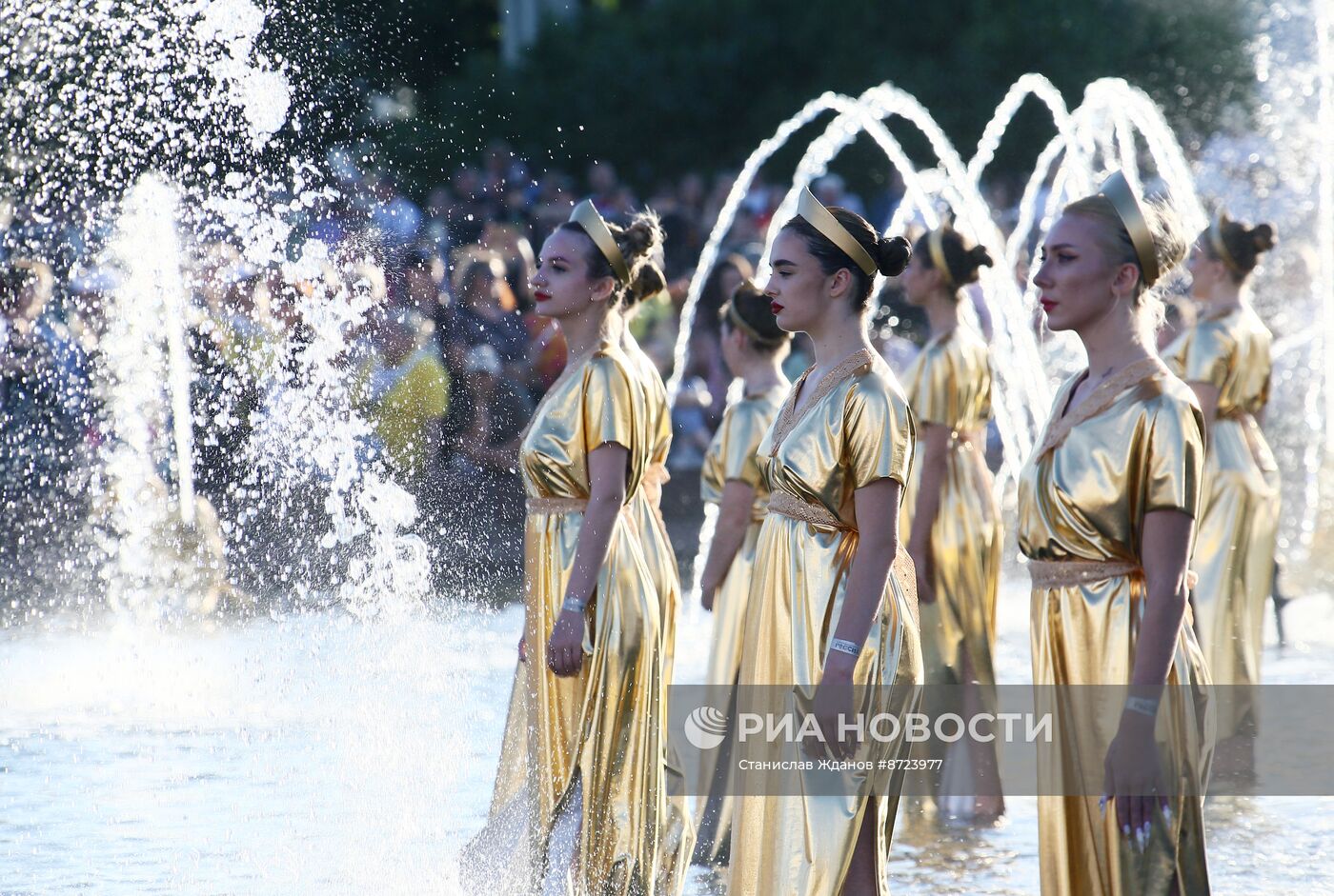 Выставка "Россия". Торжественный концерт "Россия нигде не заканчивается", посвящённый завершению выставки 