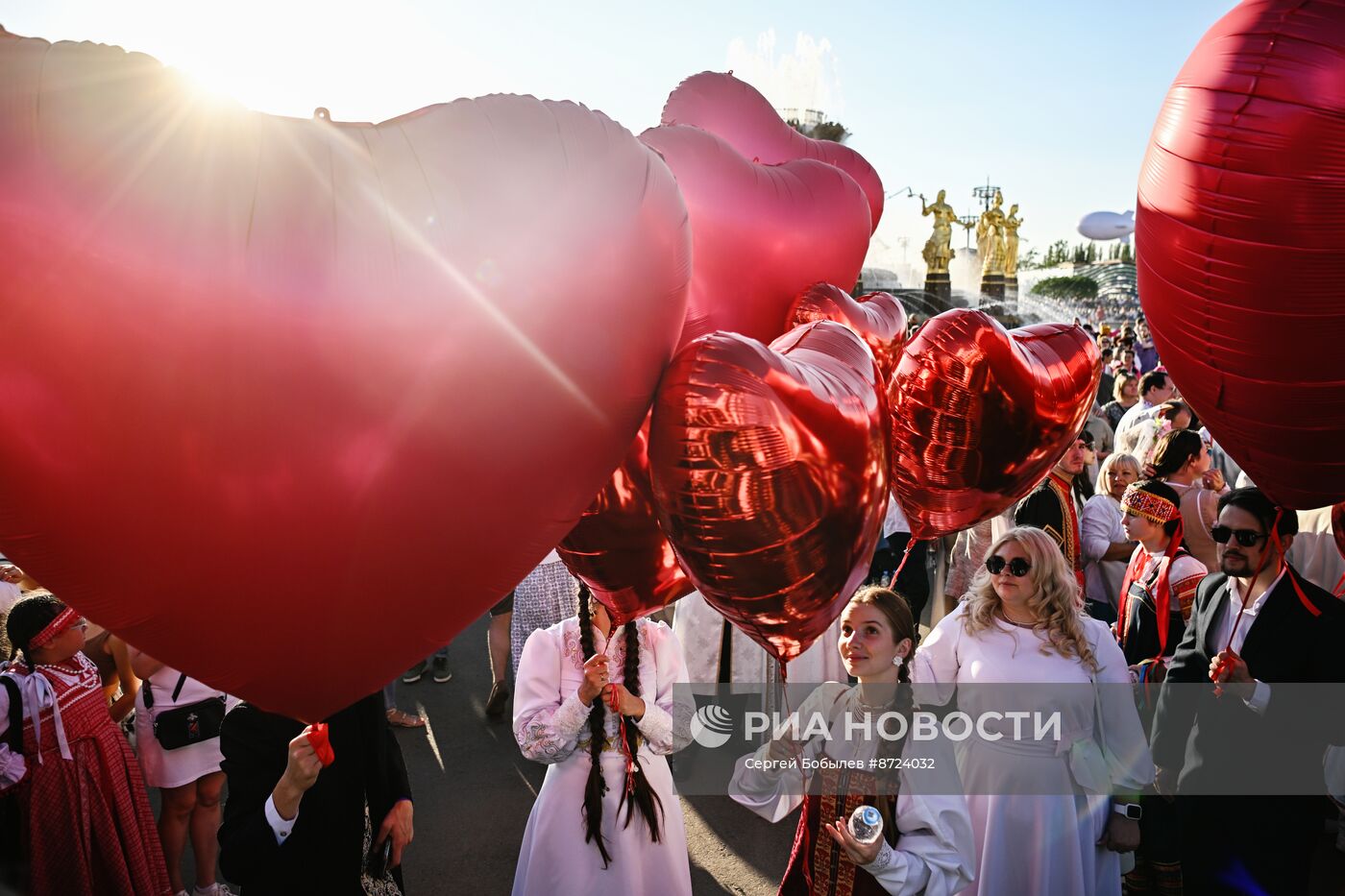 Выставка "Россия". Торжественный концерт "Россия нигде не заканчивается", посвящённый завершению выставки 