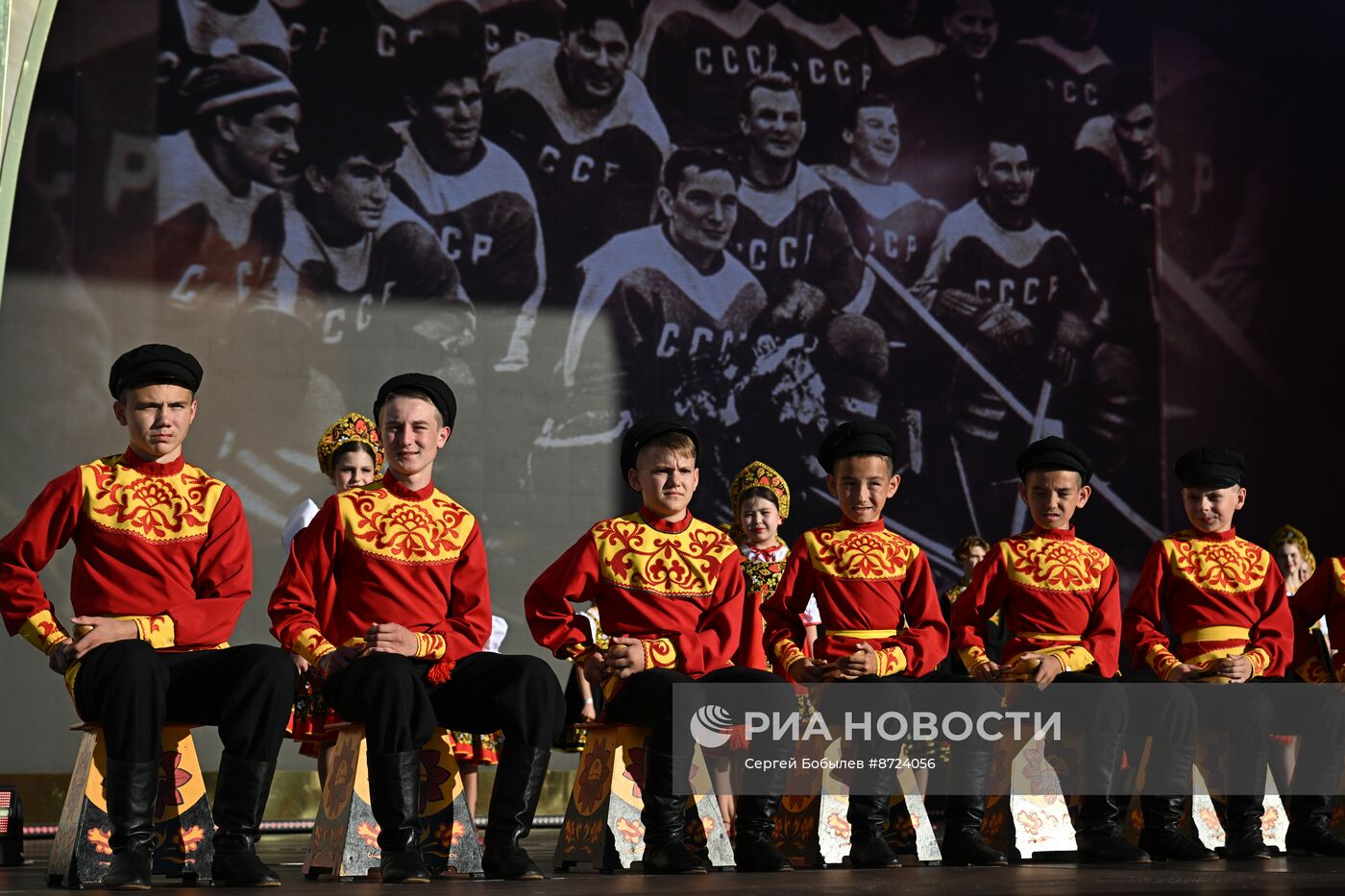 Выставка "Россия". Торжественный концерт "Россия нигде не заканчивается", посвящённый завершению выставки