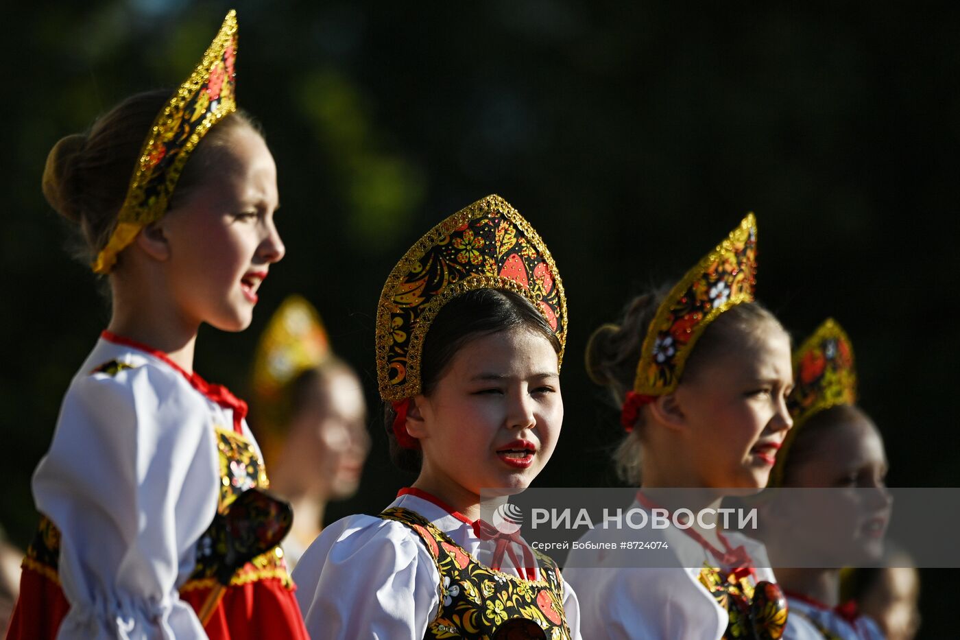 Выставка "Россия". Торжественный концерт "Россия нигде не заканчивается", посвящённый завершению выставки 