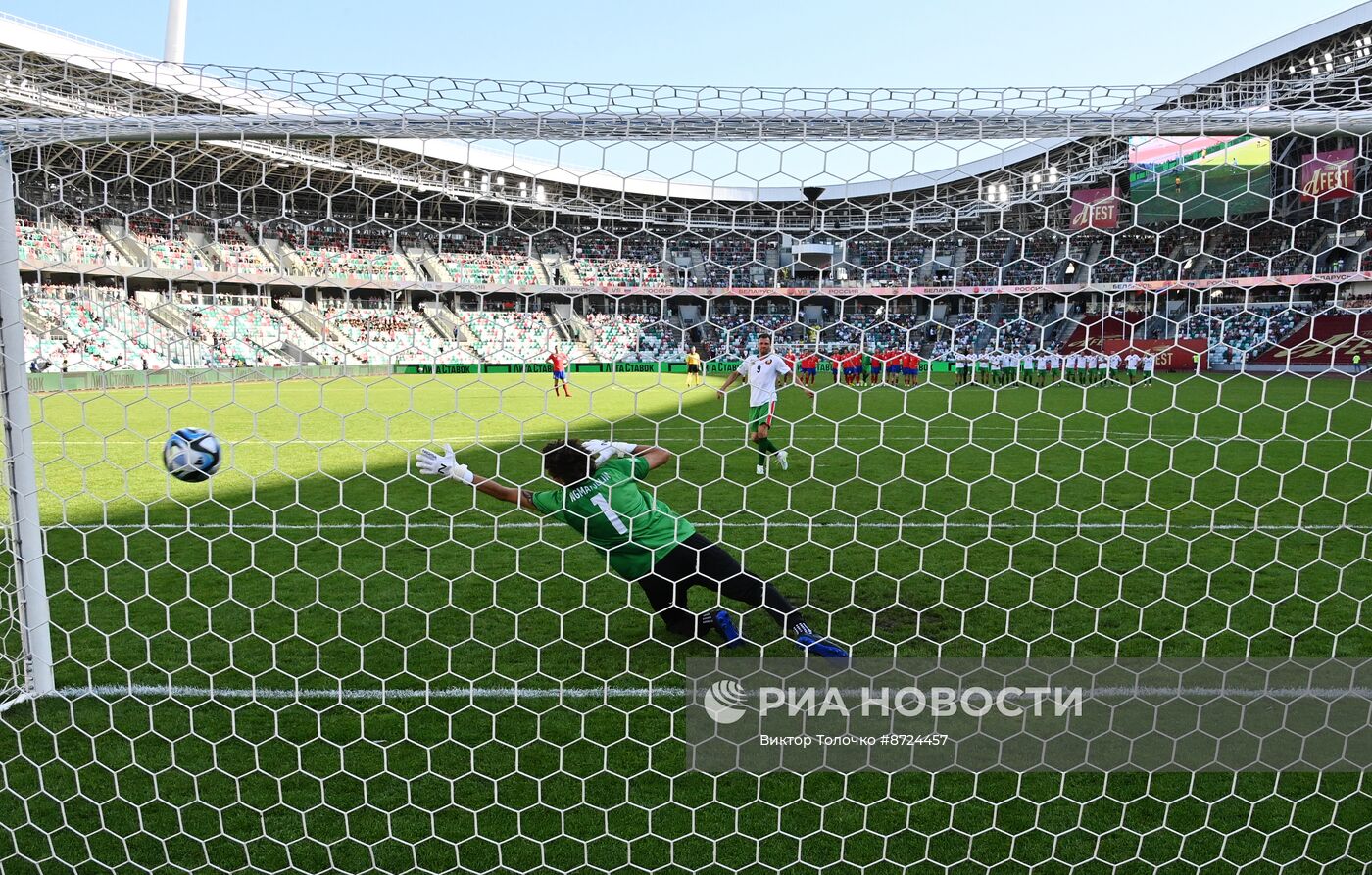 Ретро-матч между сборными легенд футбола России и Белоруссии