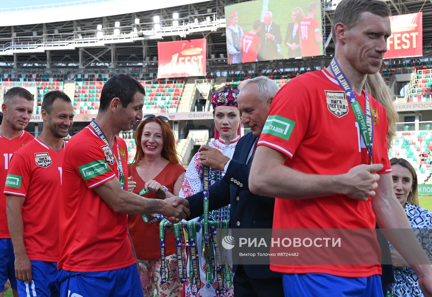 Ретро-матч между сборными легенд футбола России и Белоруссии