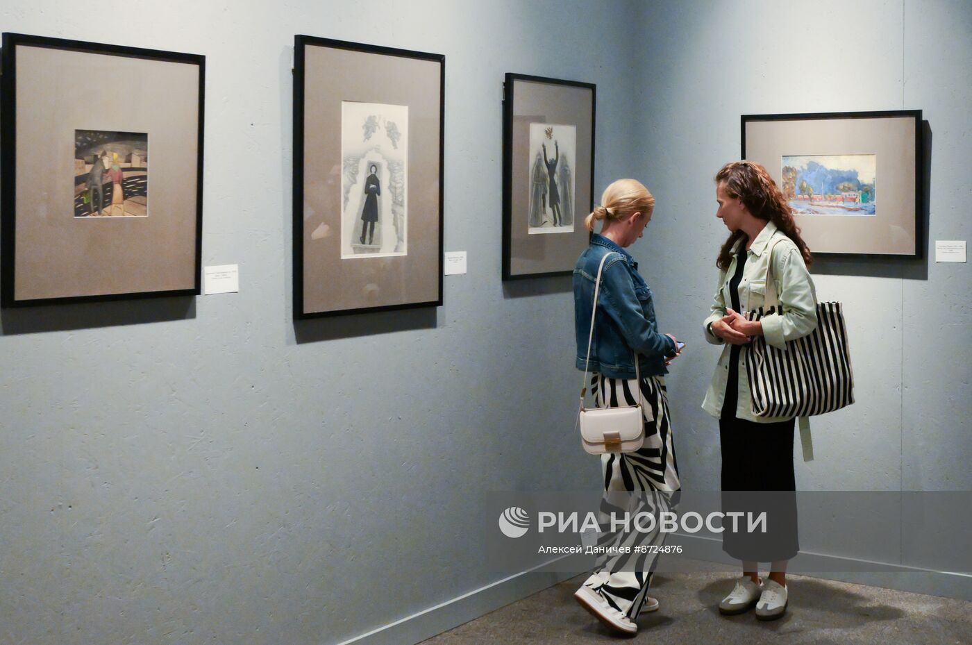 Показ выставки "Пушкинская-10" в Санкт-Петербурге