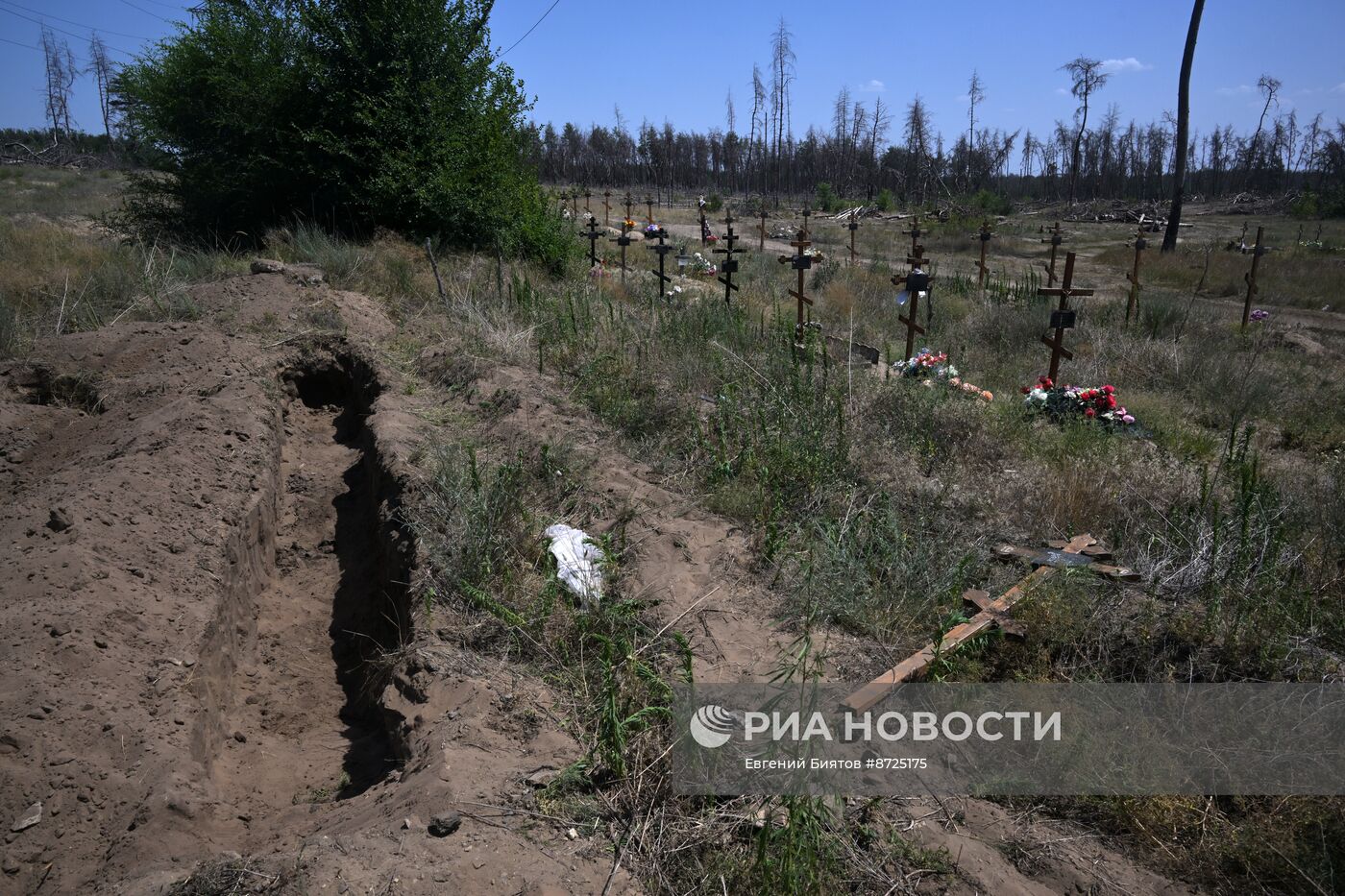 Эксгумация останков погибших жителей Северодонецка в ЛНР