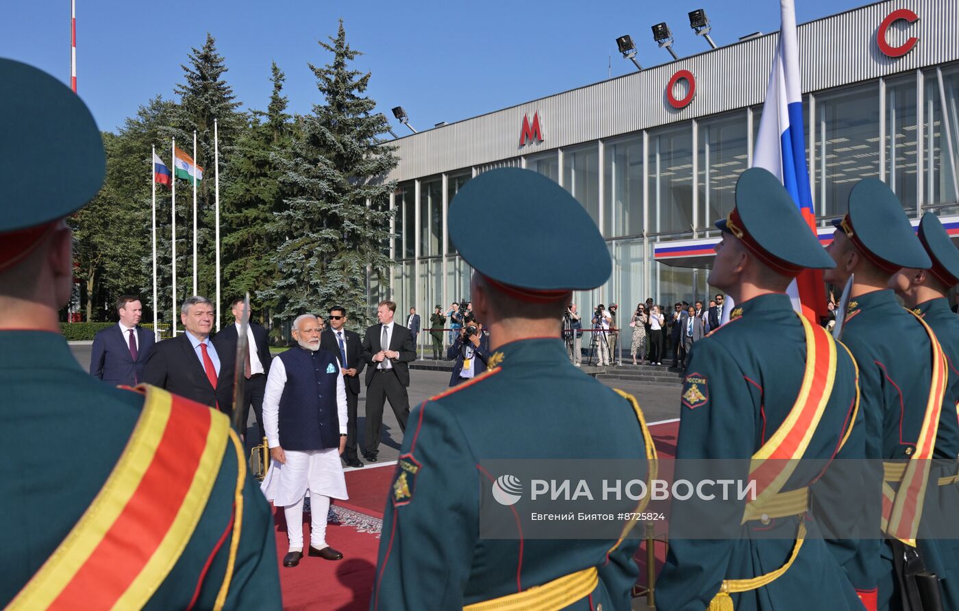 Церемония отлета премьер-министра Индии Н. Моди из России 