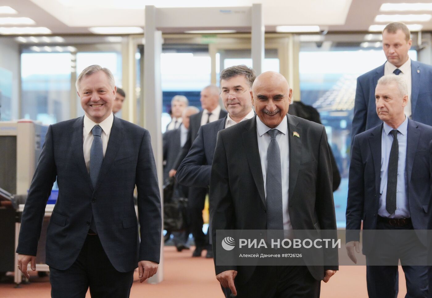 Прибытие делегаций на X Парламентский форум БРИКС