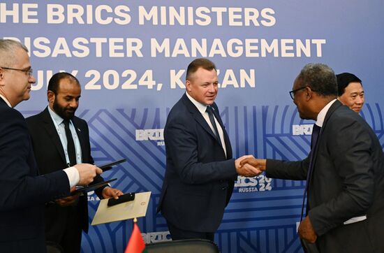 Совещание глав чрезвычайных ведомств стран БРИКС