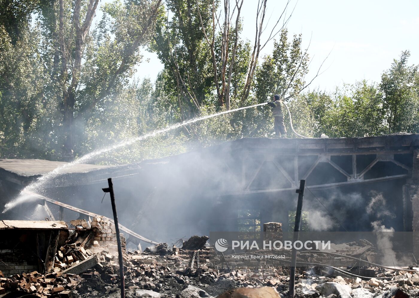 Пожар на складе в Волгограде