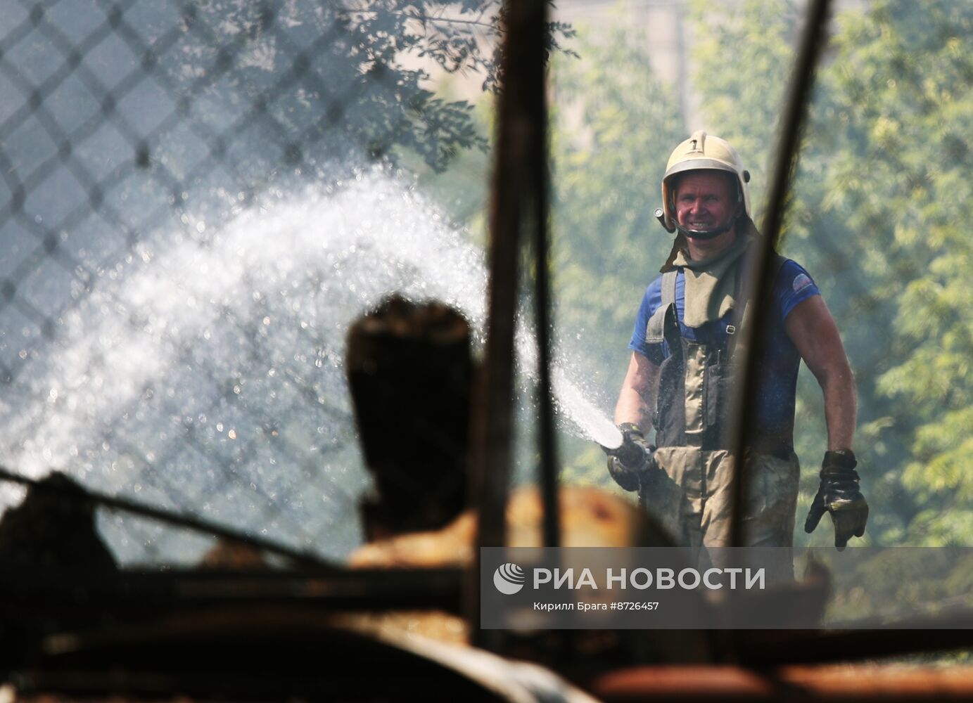 Пожар на складе в Волгограде