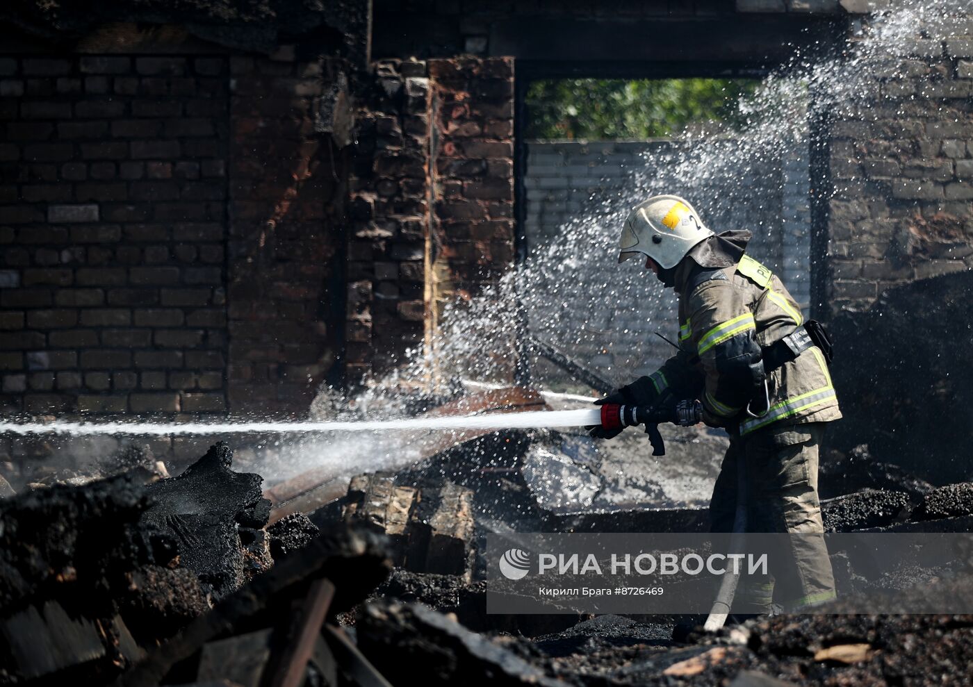 Пожар на складе в Волгограде