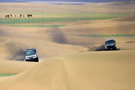 Ралли "Шёлковый путь"