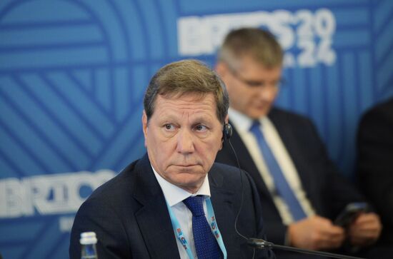 Х Парламентский форум БРИКС
Пленарное заседание в расширенном формате "Роль парламентов в повышении эффективности системы международных отношений и обеспечении ее демократизации"
Александр Жуков, первый заместитель председателя Государственной Думы РФ Место: Россия, Санкт-Петербург. Автор: Алексей Даничев. X Парламентский форум БРИКС