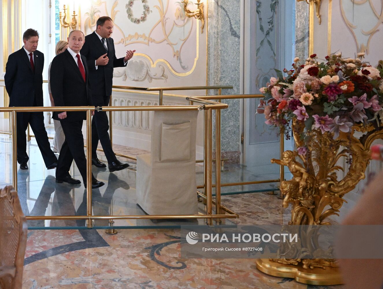 Рабочая поездка президента Владимира Путина в Санкт-Петербург