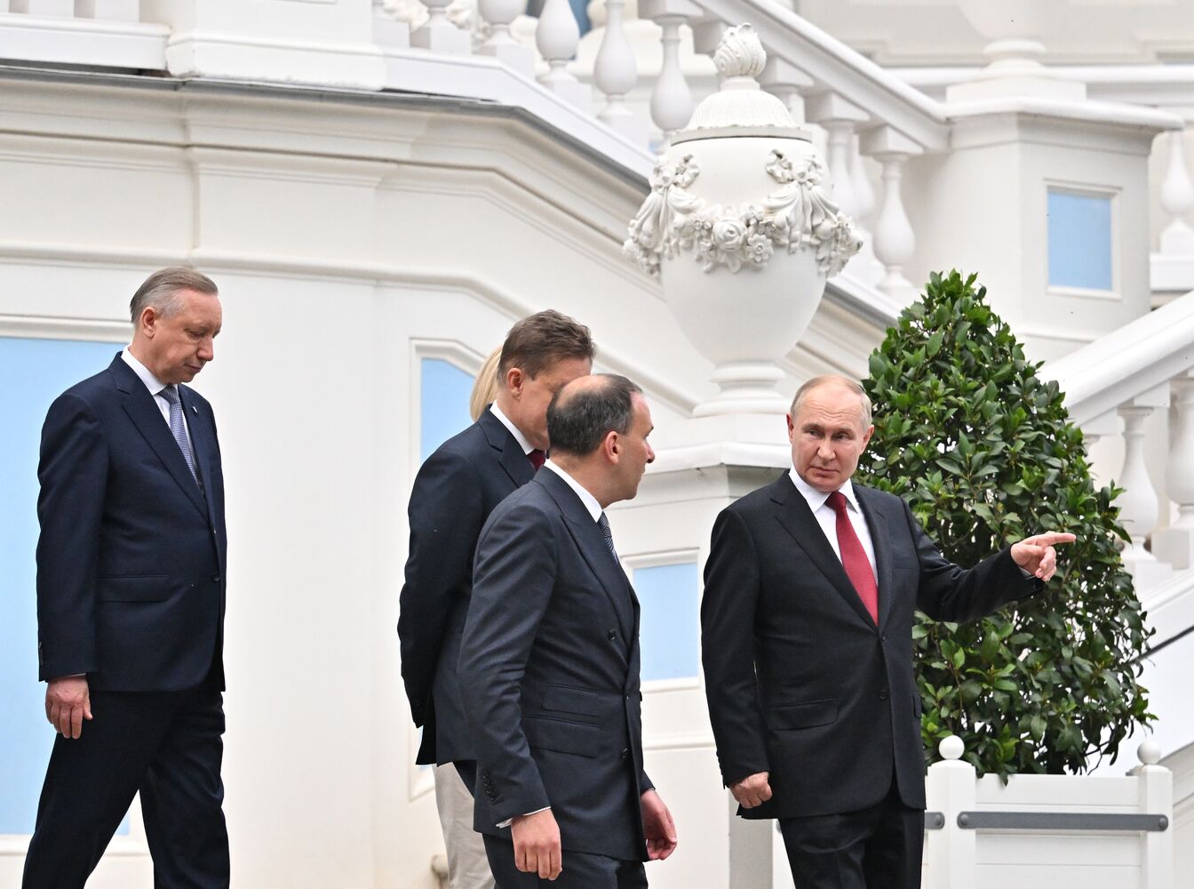 Рабочая поездка президента Владимира Путина в Санкт-Петербург