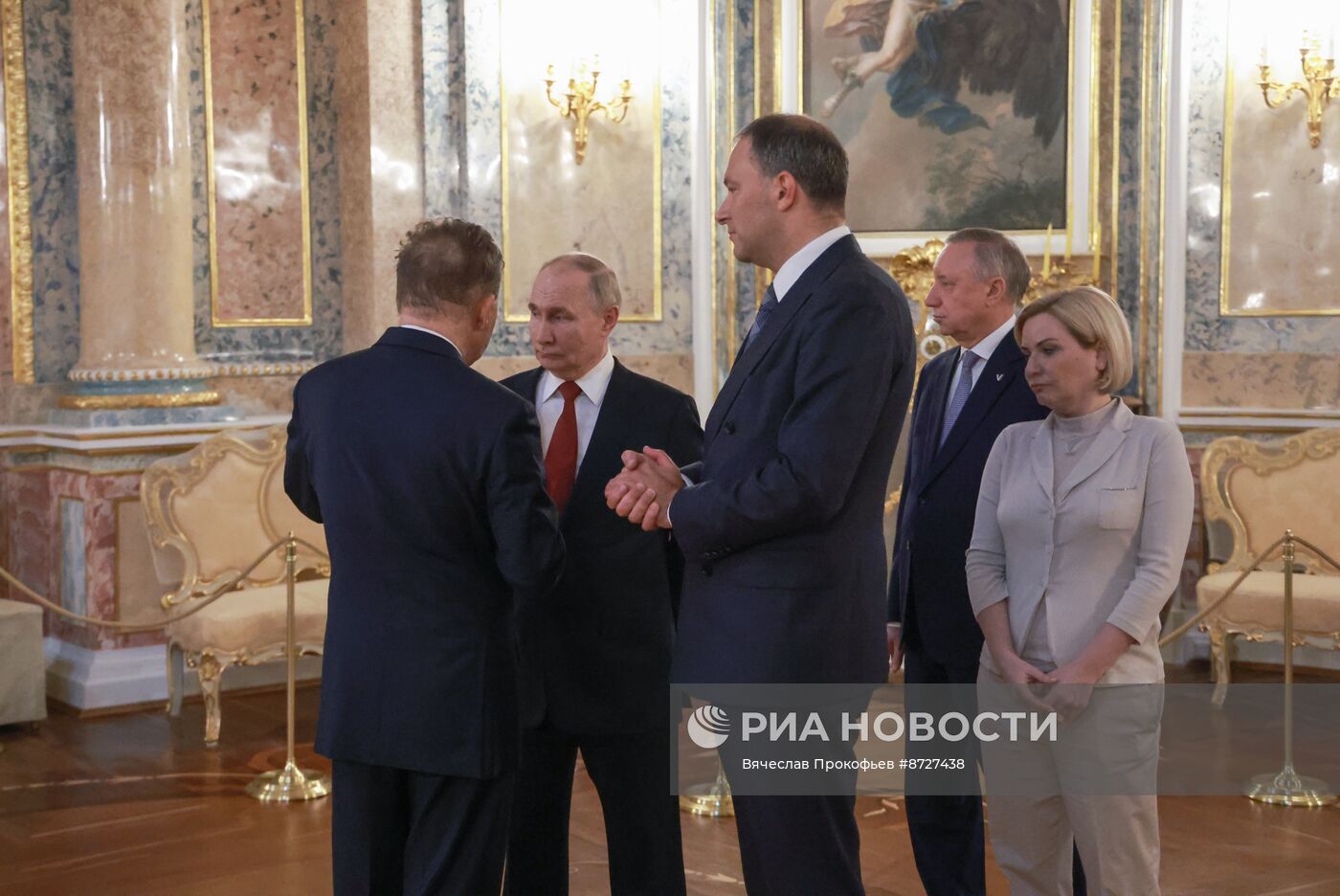 Рабочая поездка президента Владимира Путина в Санкт-Петербург