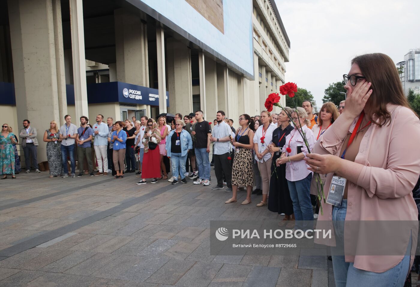 Открытие мемориальной доски военкору Ростиславу Журавлеву