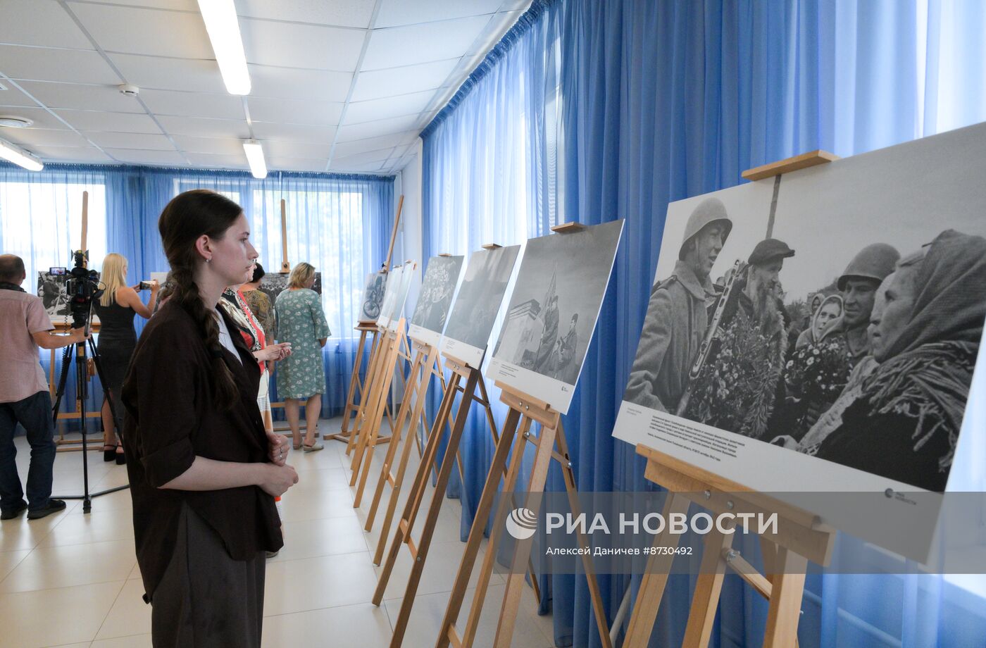 Открытие фотовыставки "Освобождение. Путь к Победе" в Пскове