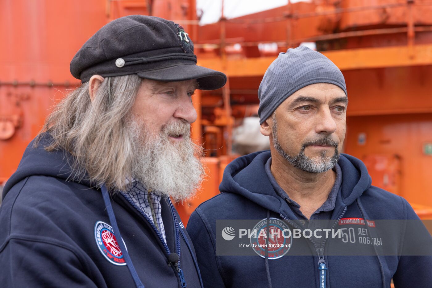 Ф. Конюхов и И. Потапкин установили мировой рекорд дальности беспосадочного полёта на мотопараплане