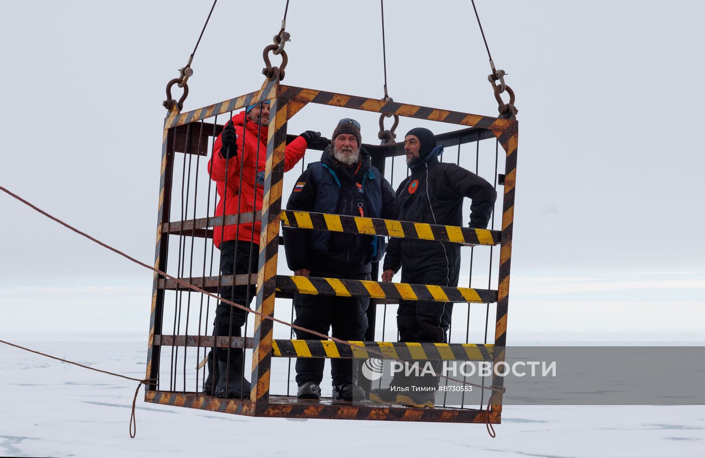 Ф. Конюхов и И. Потапкин установили мировой рекорд дальности беспосадочного полёта на мотопараплане