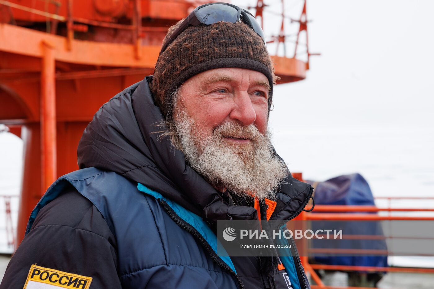 Ф. Конюхов и И. Потапкин установили мировой рекорд дальности беспосадочного полёта на мотопараплане