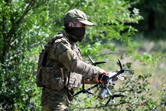 Обучение операторов FPV-дронов группировки "Запад" на Купянском направлении СВО