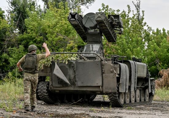 Боевая работа расчетов ЗРК "Стрела -10" ЦВО на Авдеевском направлении