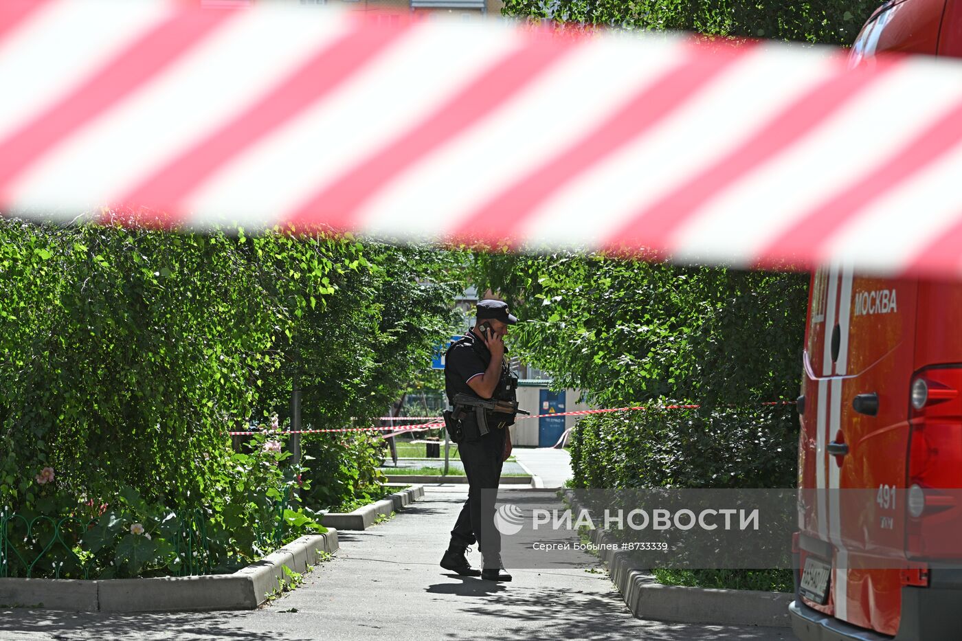 На севере Москвы взорвался внедорожник 