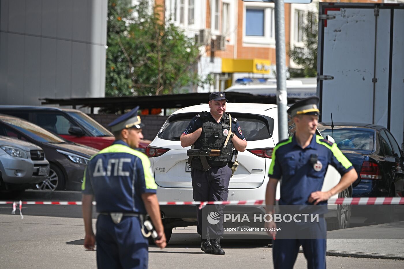 На севере Москвы взорвался внедорожник 