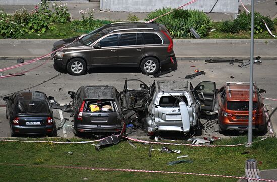 На севере Москвы взорвался внедорожник 