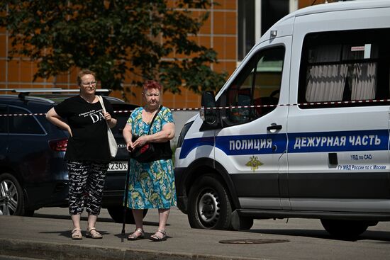 На севере Москвы взорвался внедорожник 