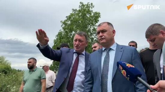 Гаглоев проверил ход ремонтных работ аварийного моста в микрорайоне "Солнечный"