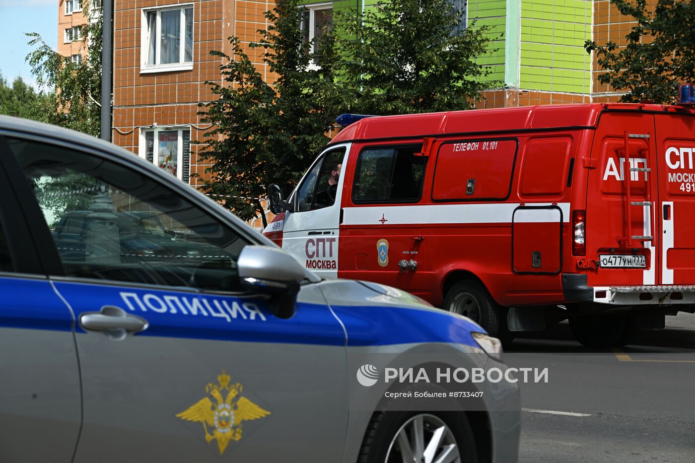 На севере Москвы взорвался внедорожник 