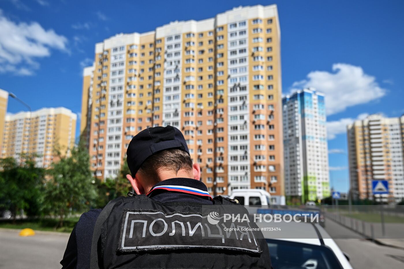 На севере Москвы взорвался внедорожник 