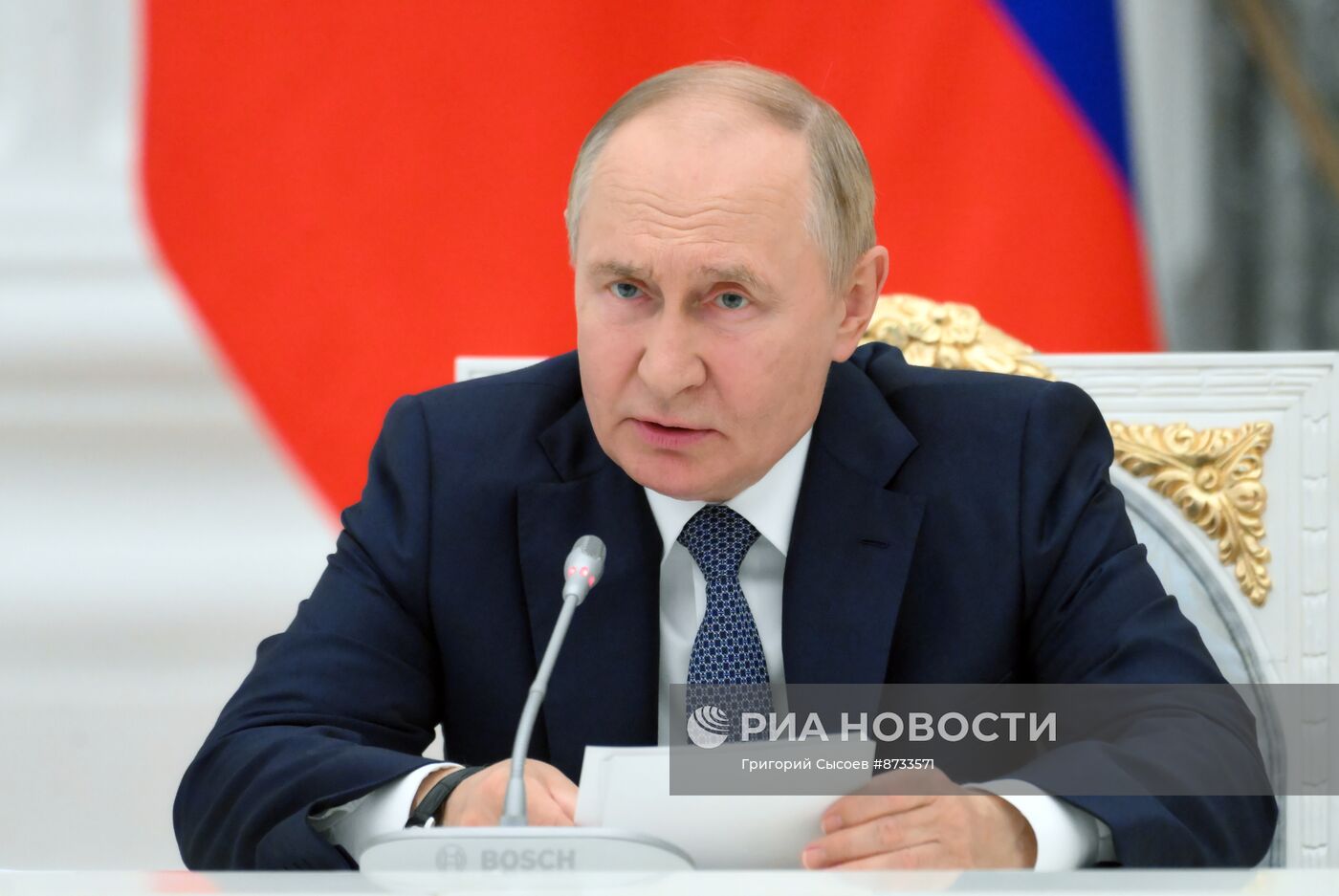 Президент Владимир Путин провел совещание по вопросам социально-экономического развития новых субъектов РФ 