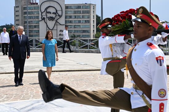 Визит председателя Госдумы РФ В. Володина на Кубу