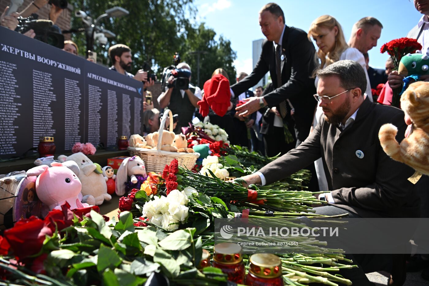 Акция в память о погибших детях Донбасса в Москве