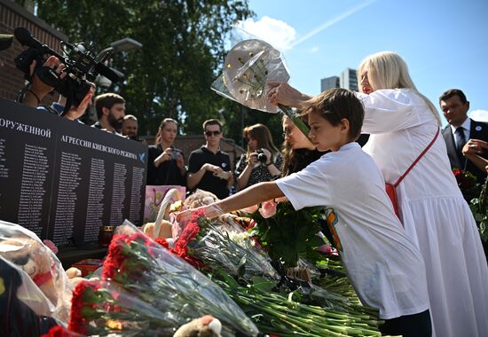 Акция в память о погибших детях Донбасса в Москве