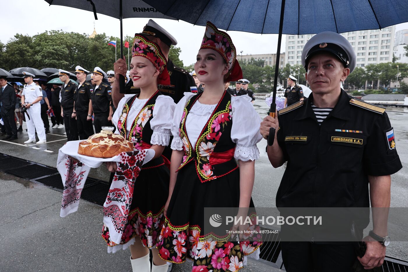 Корабли ВМС Китая прибыли во Владивосток